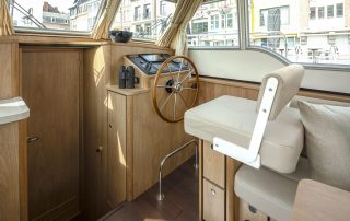 cardhu linssen grand sturdy 30.0 sedan